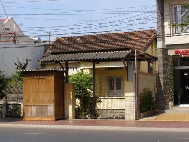 nhà của ông Hồ Lộng Địch hàm hộ nước mắm ngon