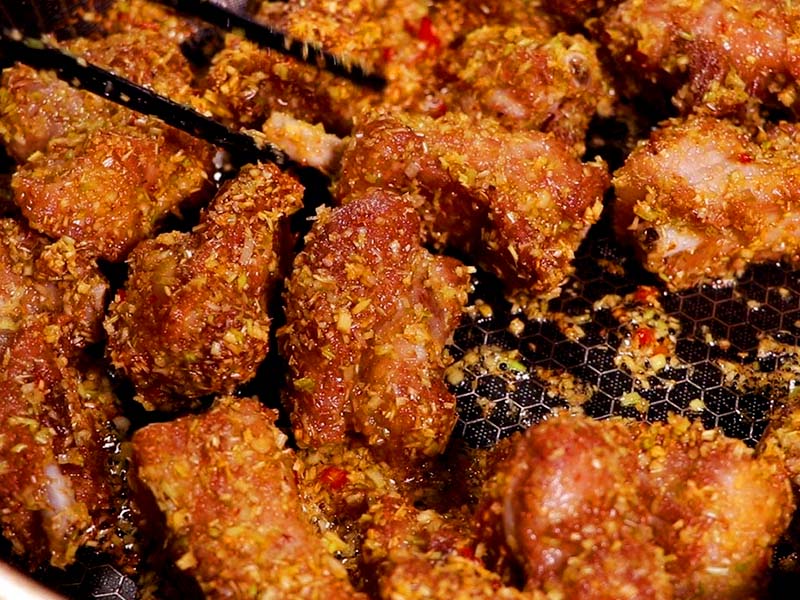 Cách làm Sườn chiên nước mắm