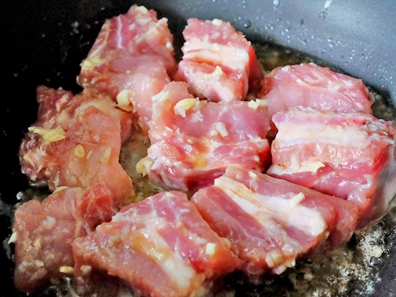 Cách làm Sườn chiên nước mắm