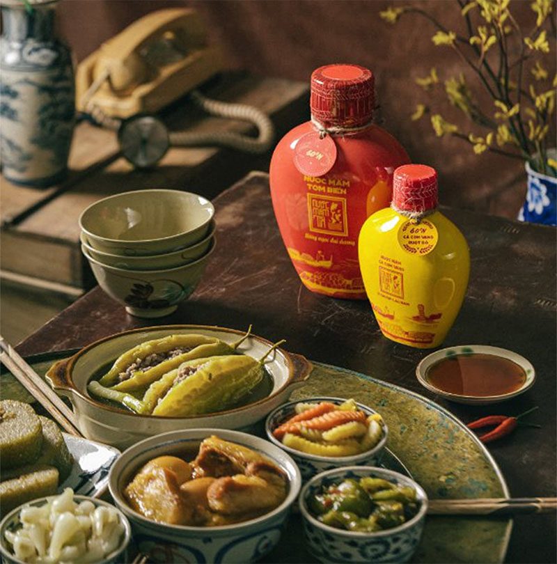 Nước mắm tĩn cá cơm vàng 